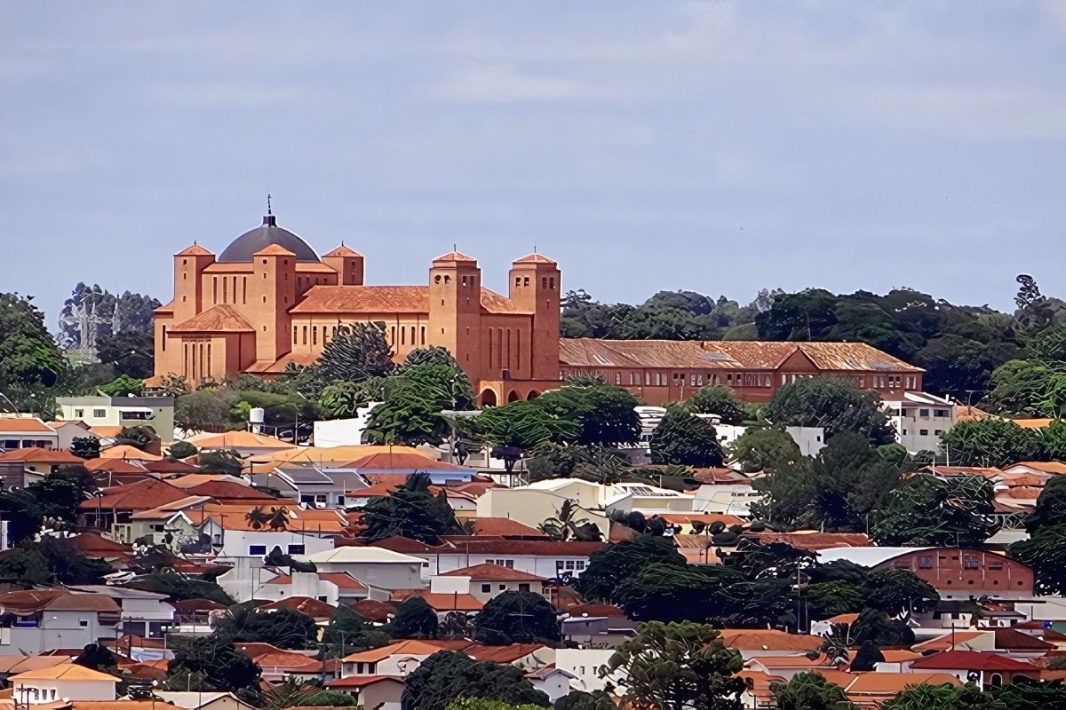 imagem principal da Cidade: 14